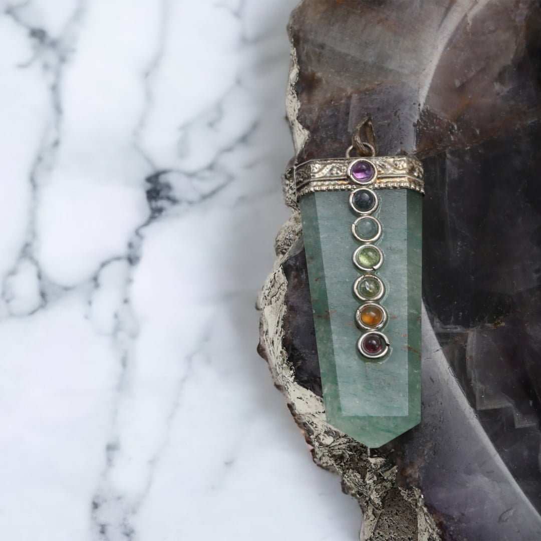 Green Aventurine Pendant for Positive Energy & Style