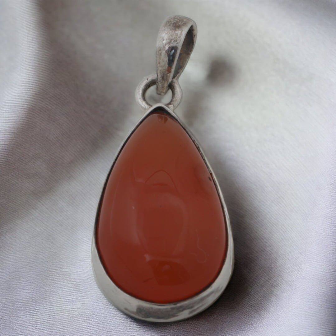 Red Carnelian Pendant- Strong Muscles